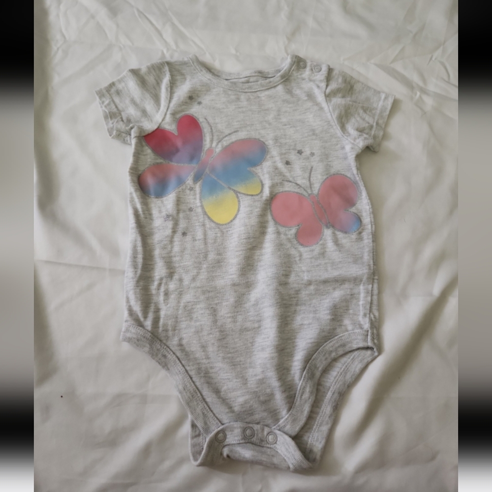 Swiggies infant girl 12-18m grey butterfly onesie #NN5